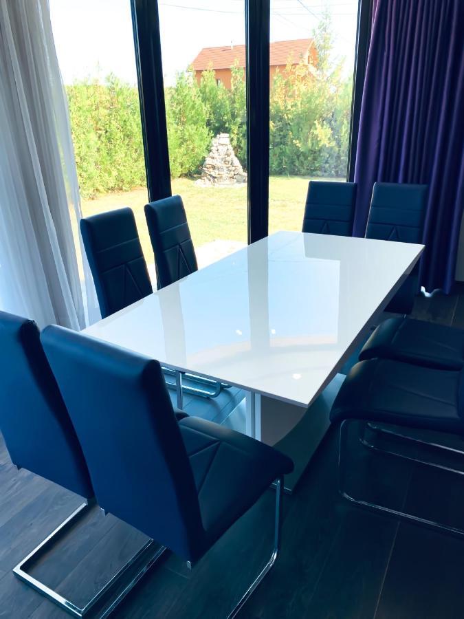Luxury 3 Bedroom Pool Villa Gulia 외부 사진