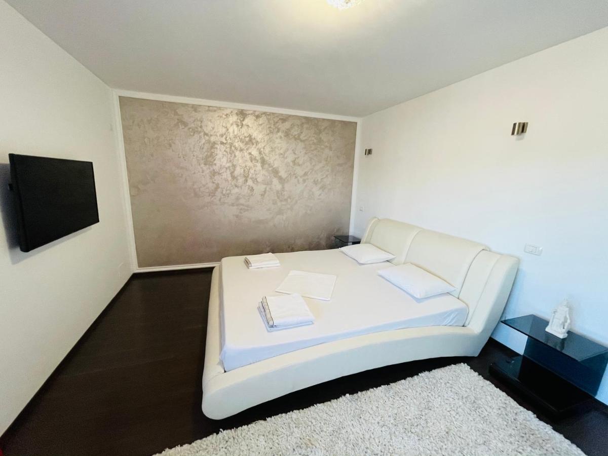 Luxury 3 Bedroom Pool Villa Gulia 외부 사진