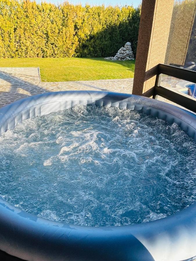Luxury 3 Bedroom Pool Villa Gulia 외부 사진